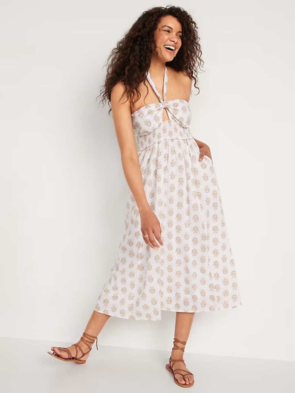 Old Navy Fit & Flare Smocked Printed Keyhole Halter Maxi Dress White Printed XL